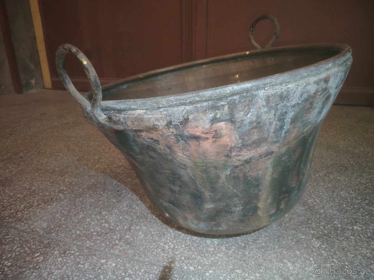 Měděný kotel