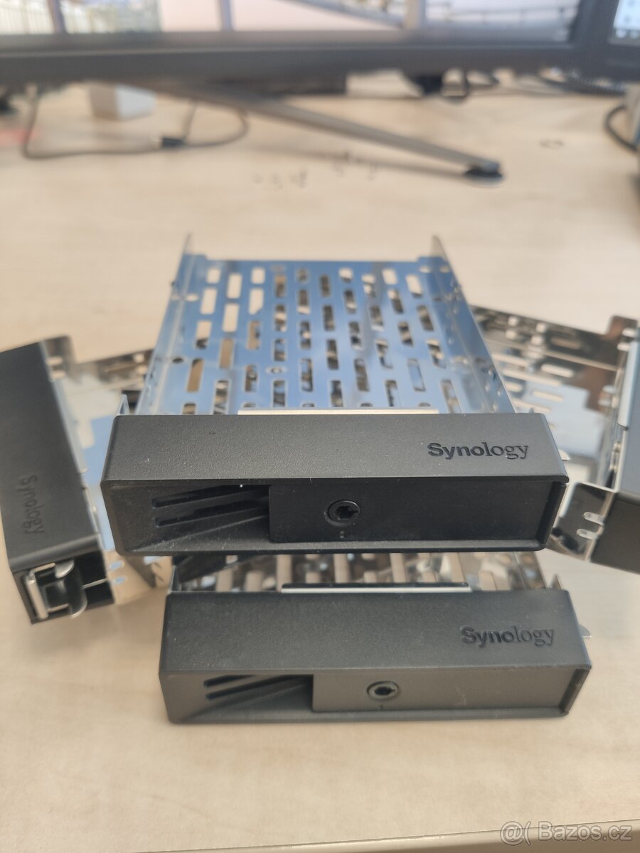 Synology rámečky na 2,5/3,5" disky