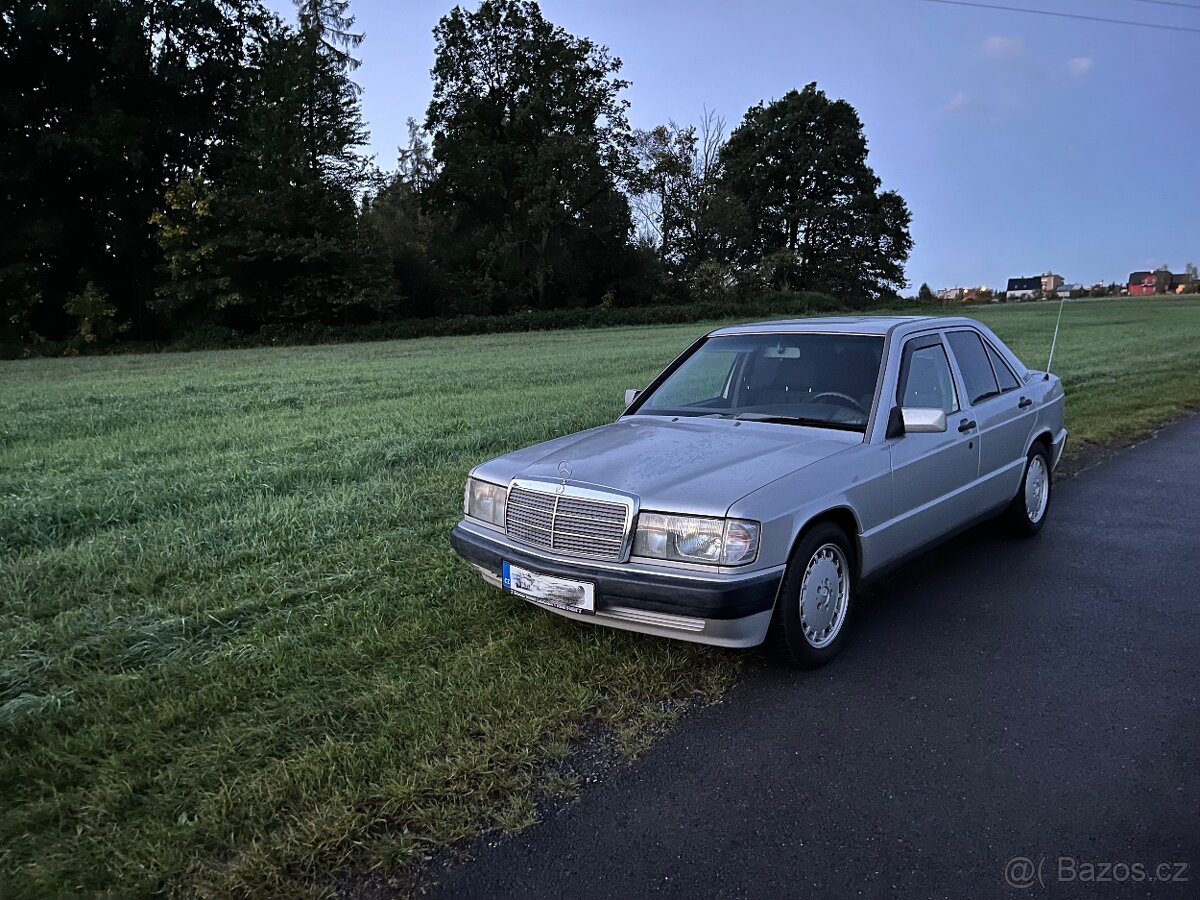 Mercedes-Benz 190 2,3e (1990, plasťák, automat 4G)