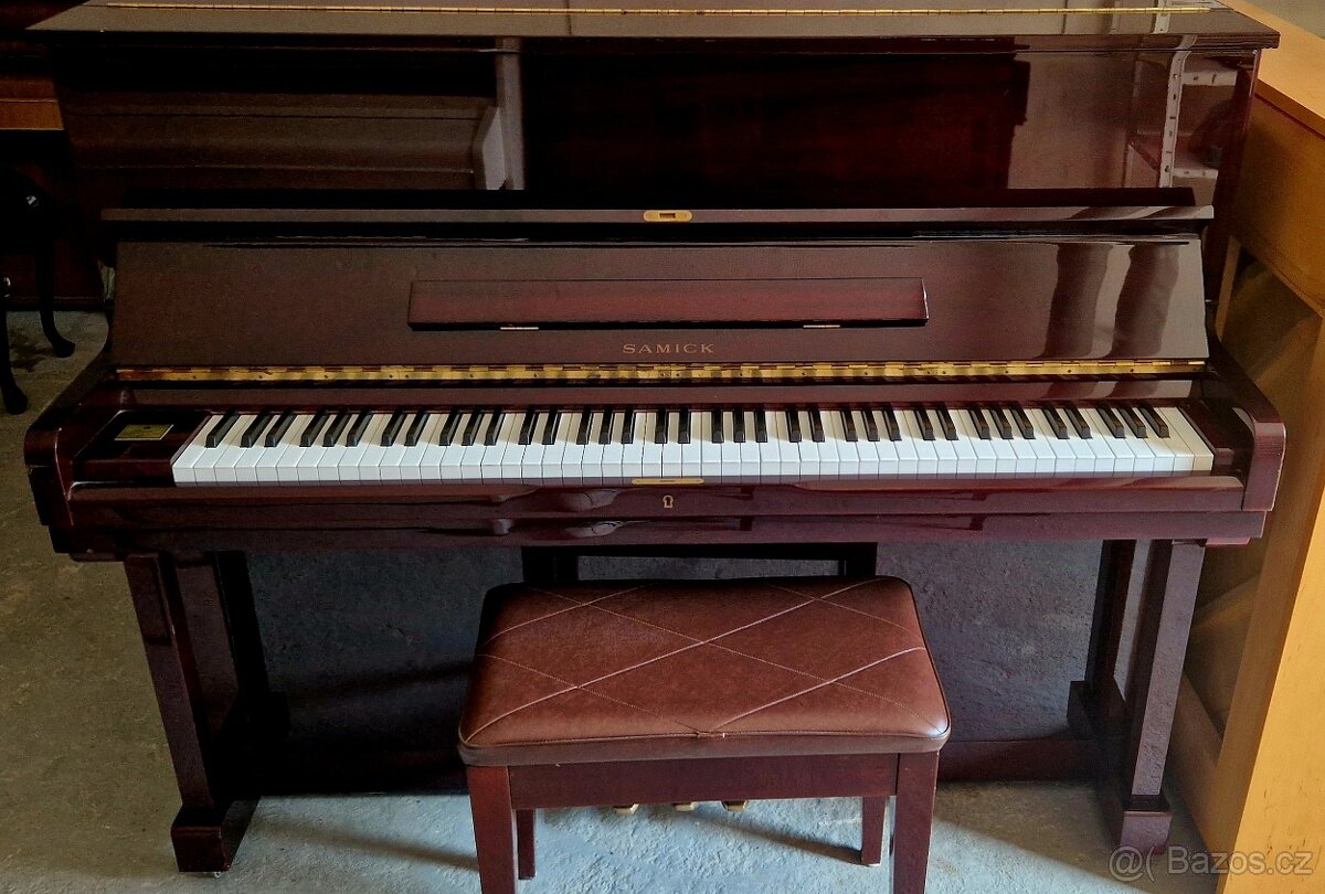 Piano Samick 118 - Třeseň se židlí r. v. 1995