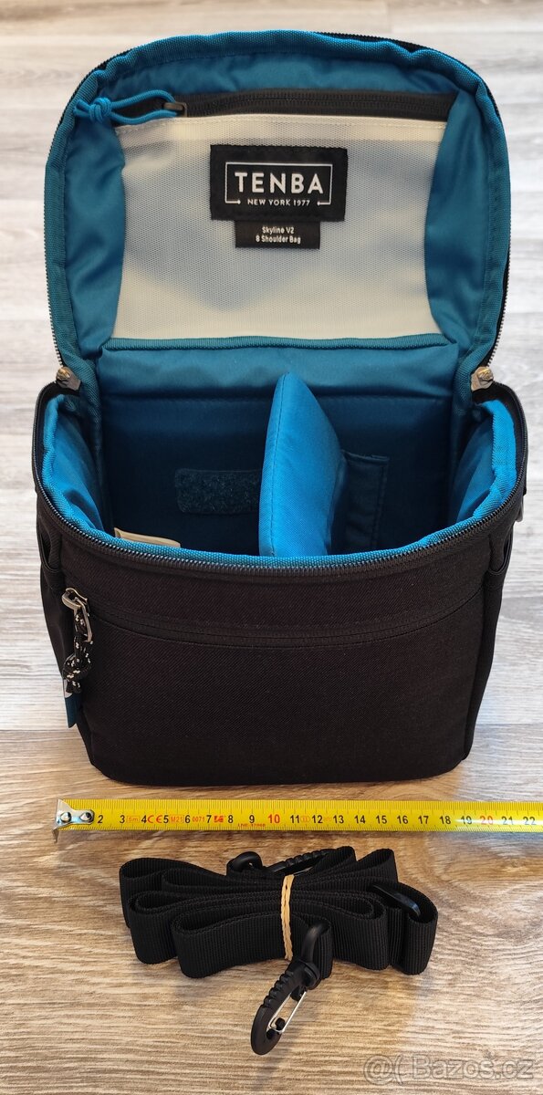 Tenba Skyline v2 Shoulder Bag 8L