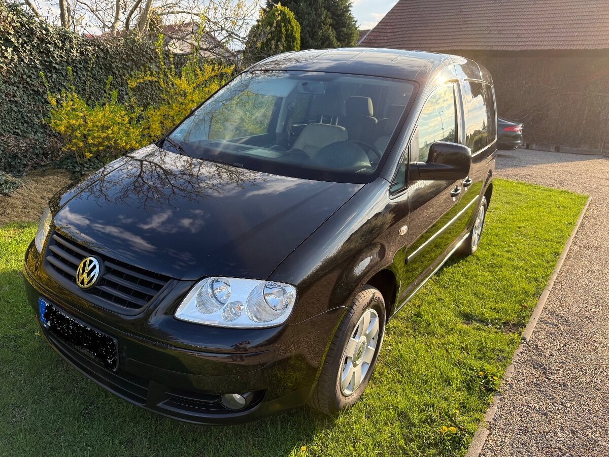 Vw Caddy Family1.9tdi 77kw ,alu,park.kamera