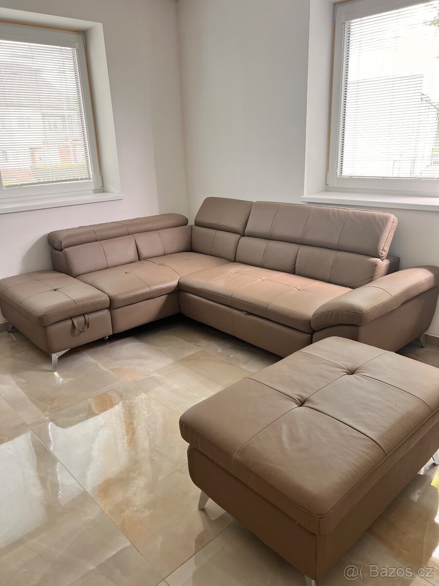 Luxusní kožená sedačka+ taburet