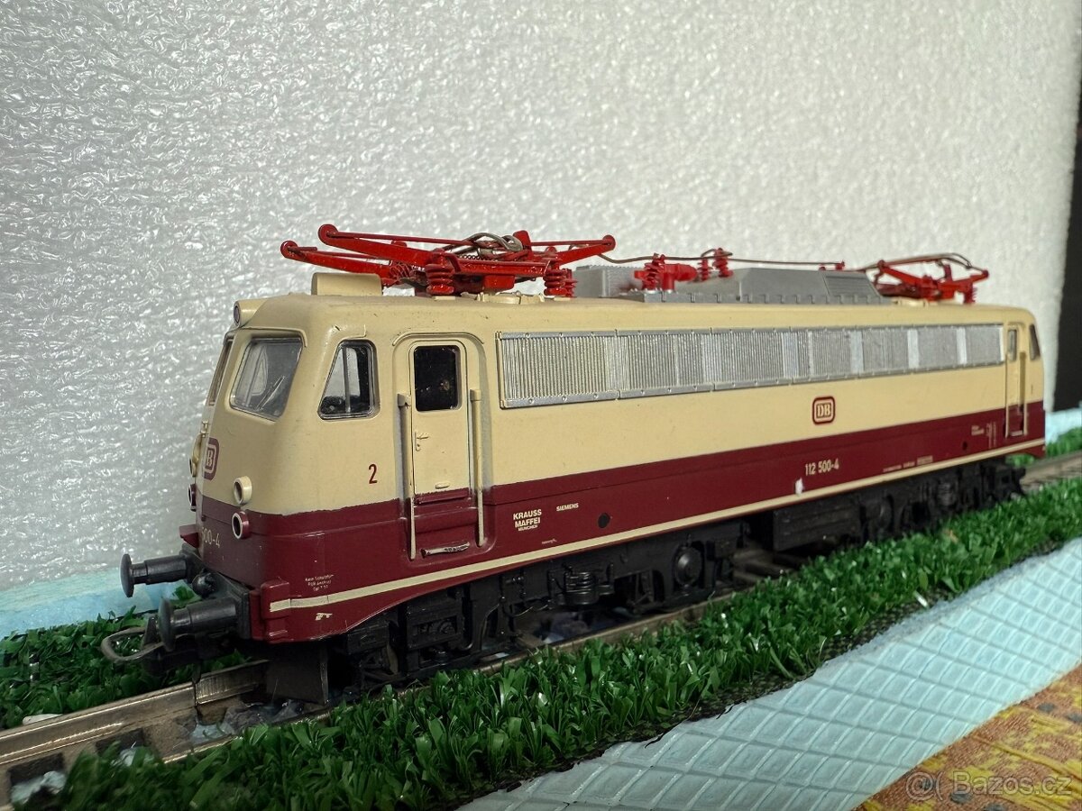 Lokomotiva .H.O. 112500-4 lima models (Analog)
