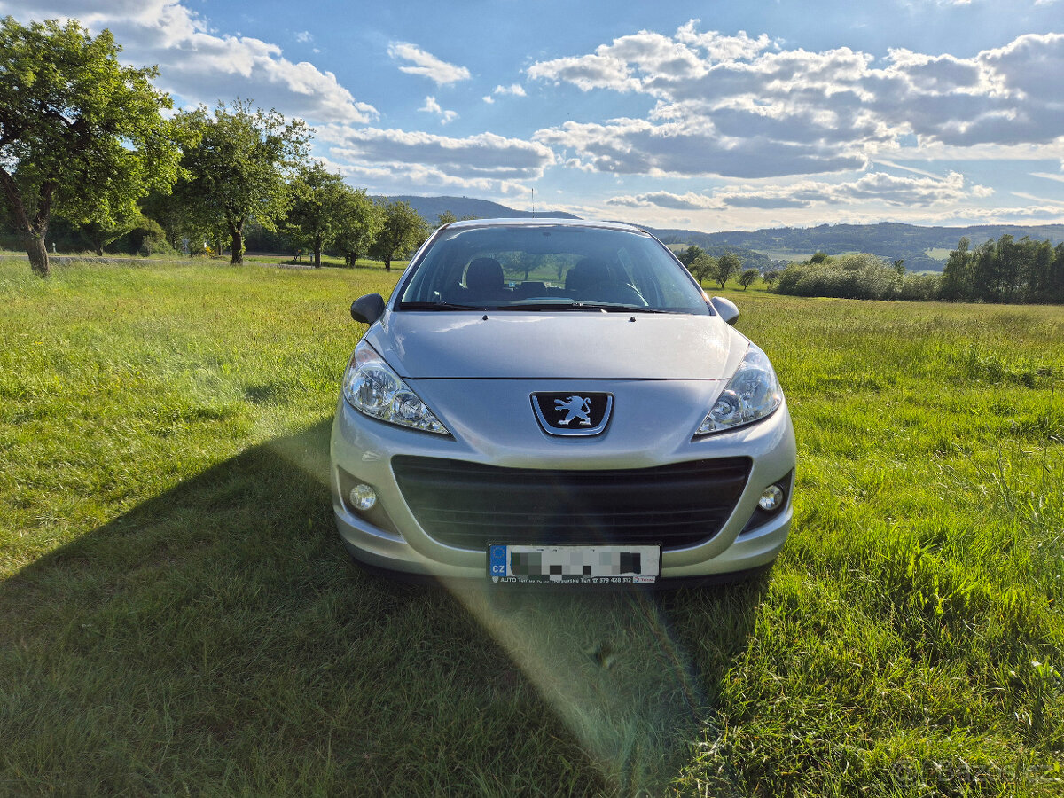 Peugeot 207 1.4i, r.v. 2009