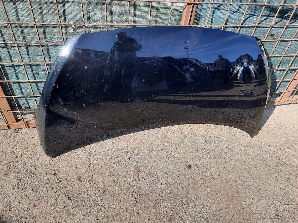 hyundai i10 - předni kapota