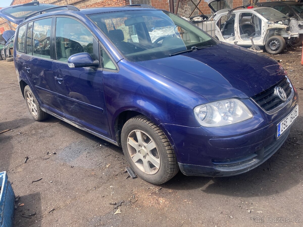 VW Touran,r.v.2005,1.9TDi,74KW barva LB5N