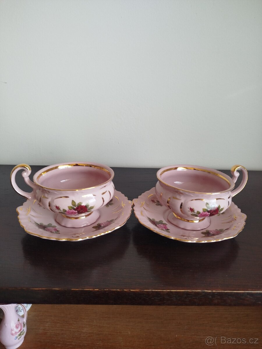 Růžový porcelán