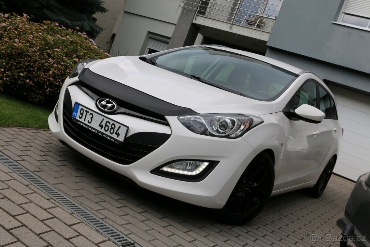 Hyundai i30 1.6 88Kw, ČR, Tažné jen 2 majitelé
