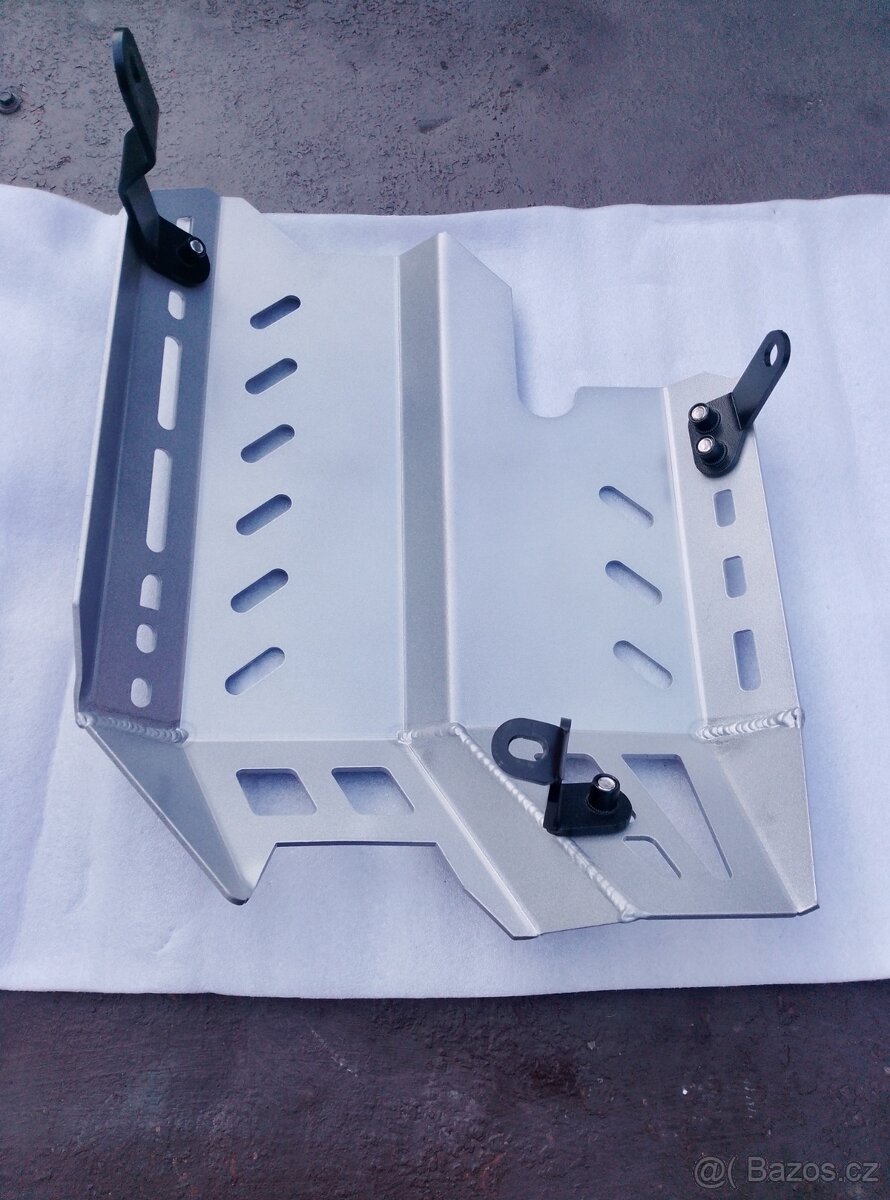 kryt motoru nx 500