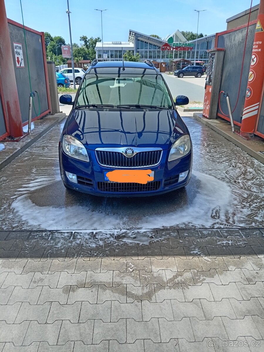 Prodám Škodu Romstr 1.9tdi najeto 220tis km