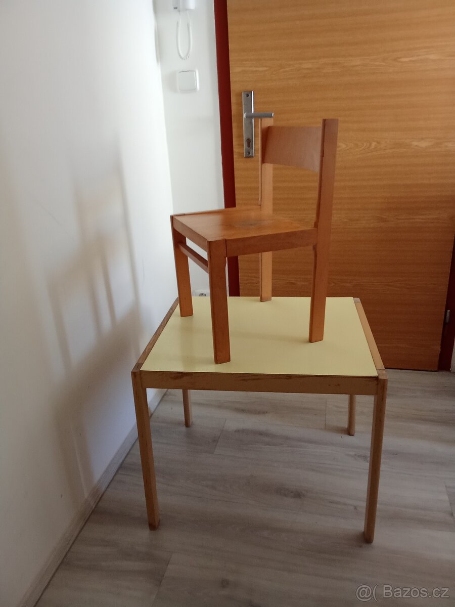 Dětský stolek+židle