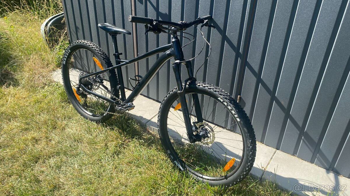Horské kolo GT Avalanche 27,5