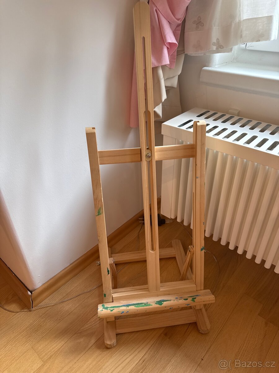 Stojan na malování