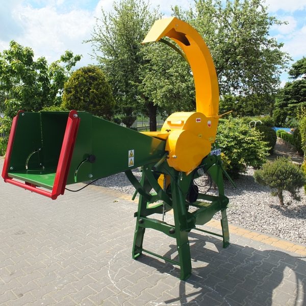 Štěpkovač za traktor nesený RB 7