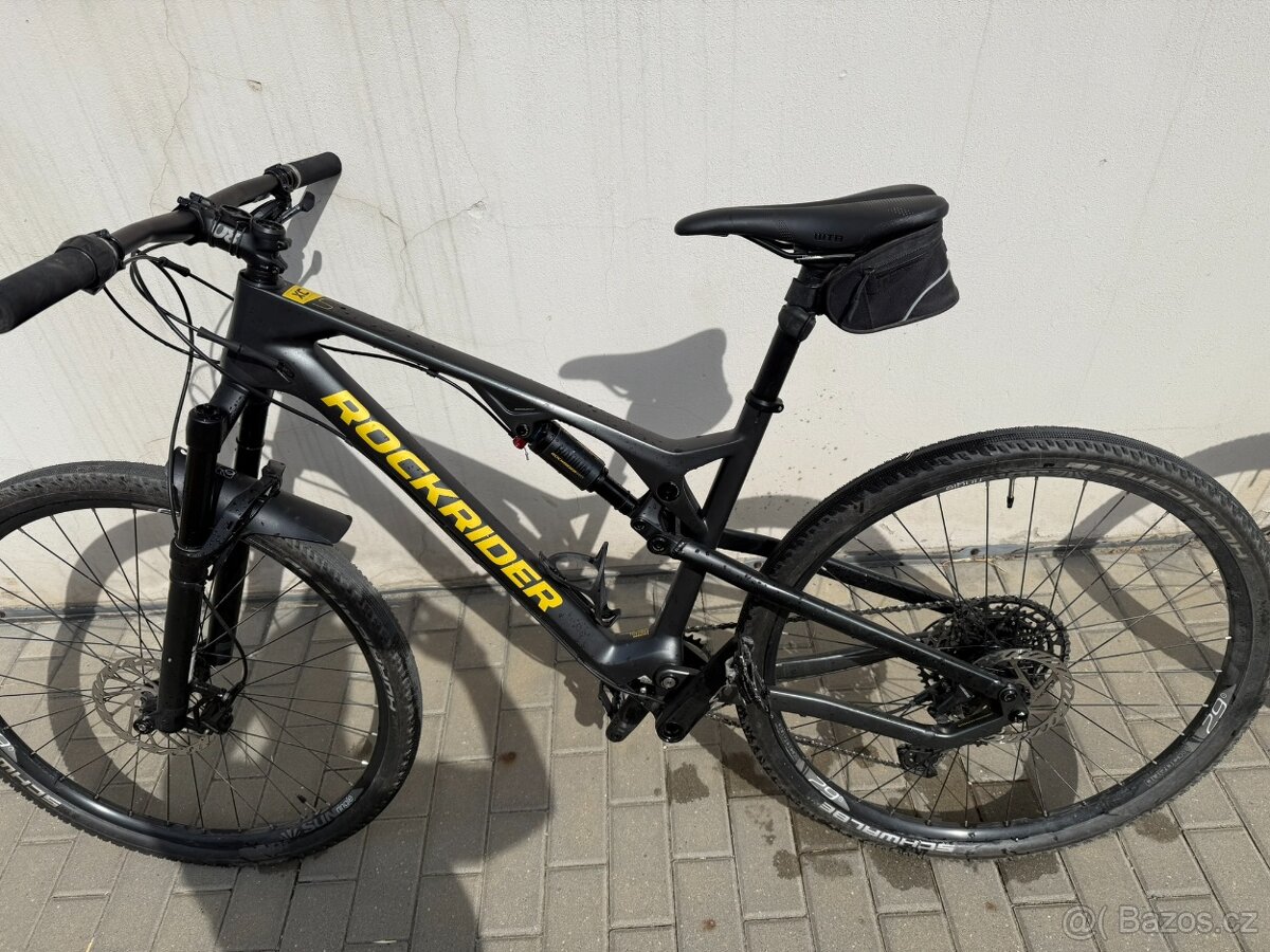 Prodám celoodpružené karbonové kolo