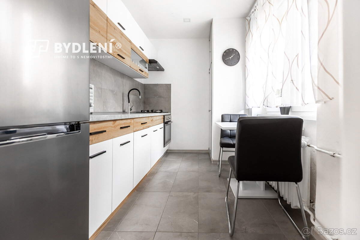 Podnájem kompletně vybaveného bytu 2+1 s lodžií – Teplice, u