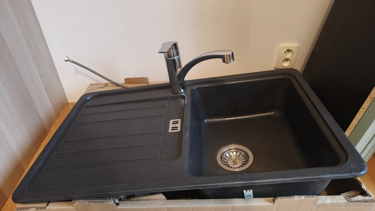 Granitový dřez Franke s baterií a sifonem