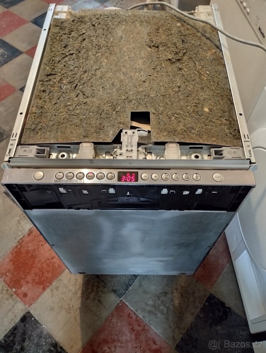 Plně vestavná myčka Bosch-45cm