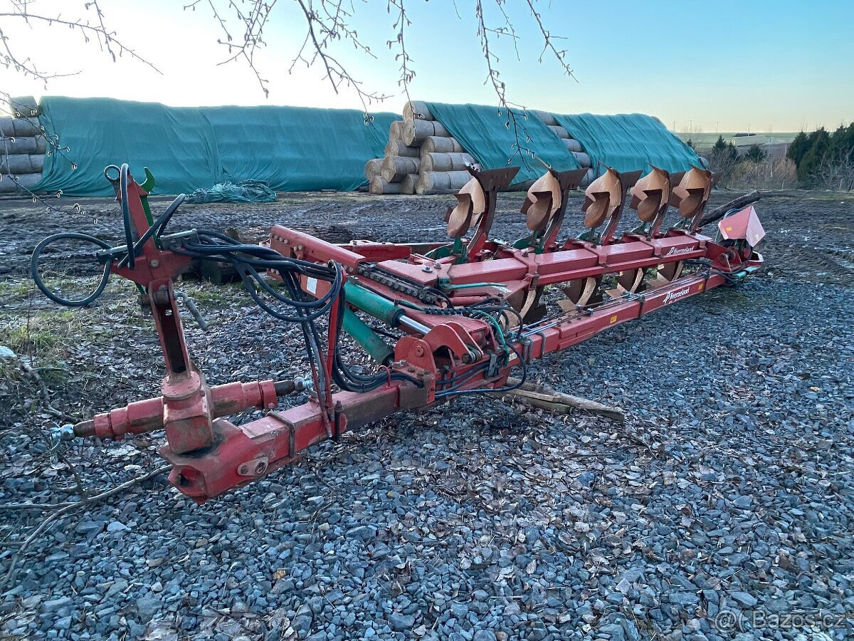 Pluh Kverneland PB 100