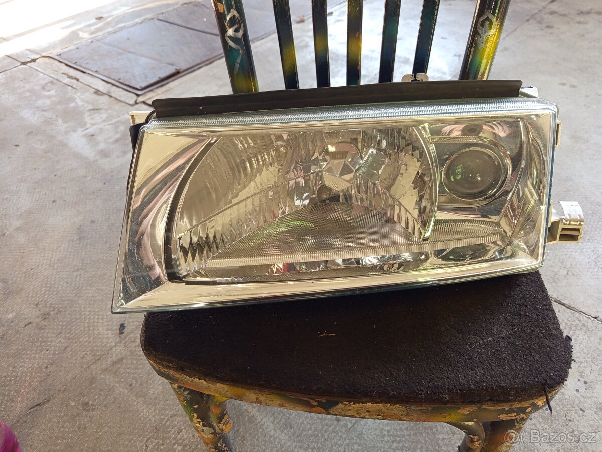 Hezke leve přední světlo Škoda Octavia 1u