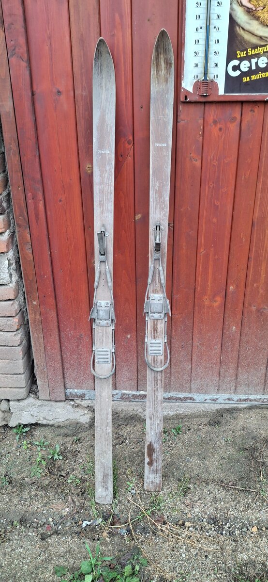 Starší lyže