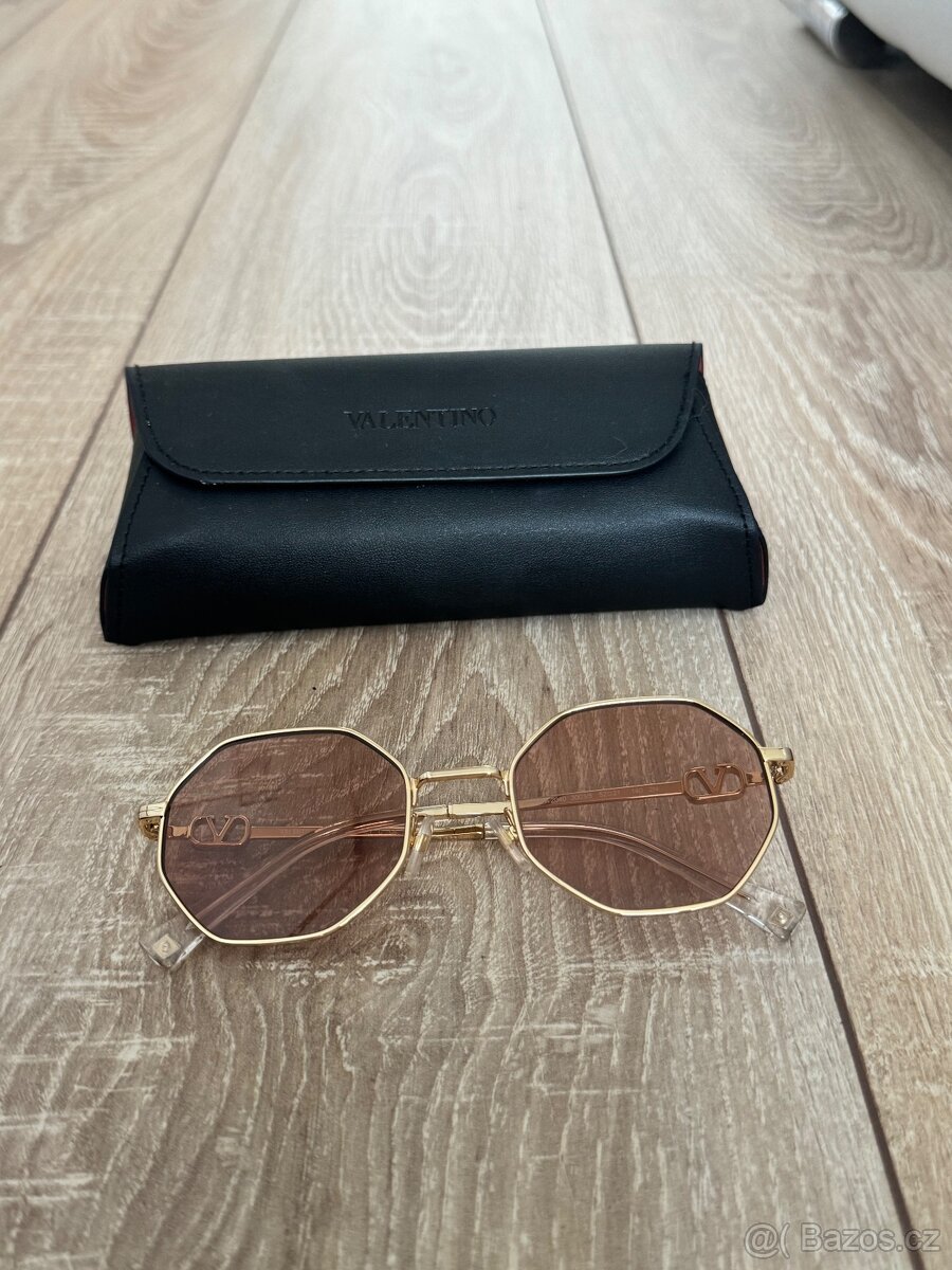 Sluneční brýle Valentino