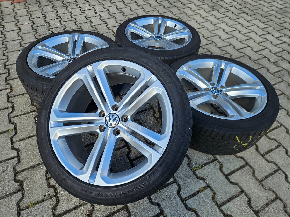Originální VW Mallory 5x112 Letní 255/40/19