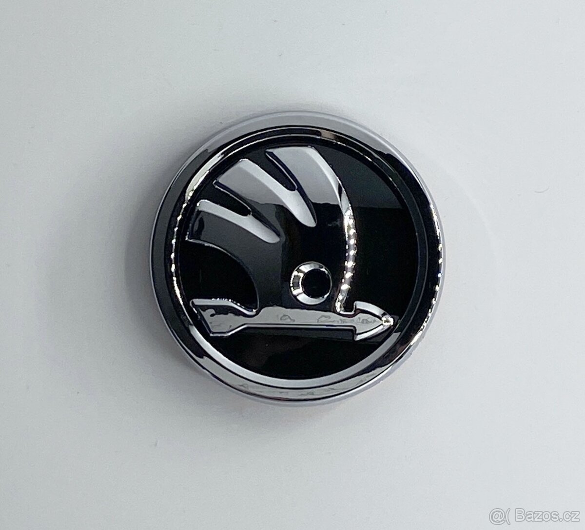 Znak Škoda stříbrný 90mm