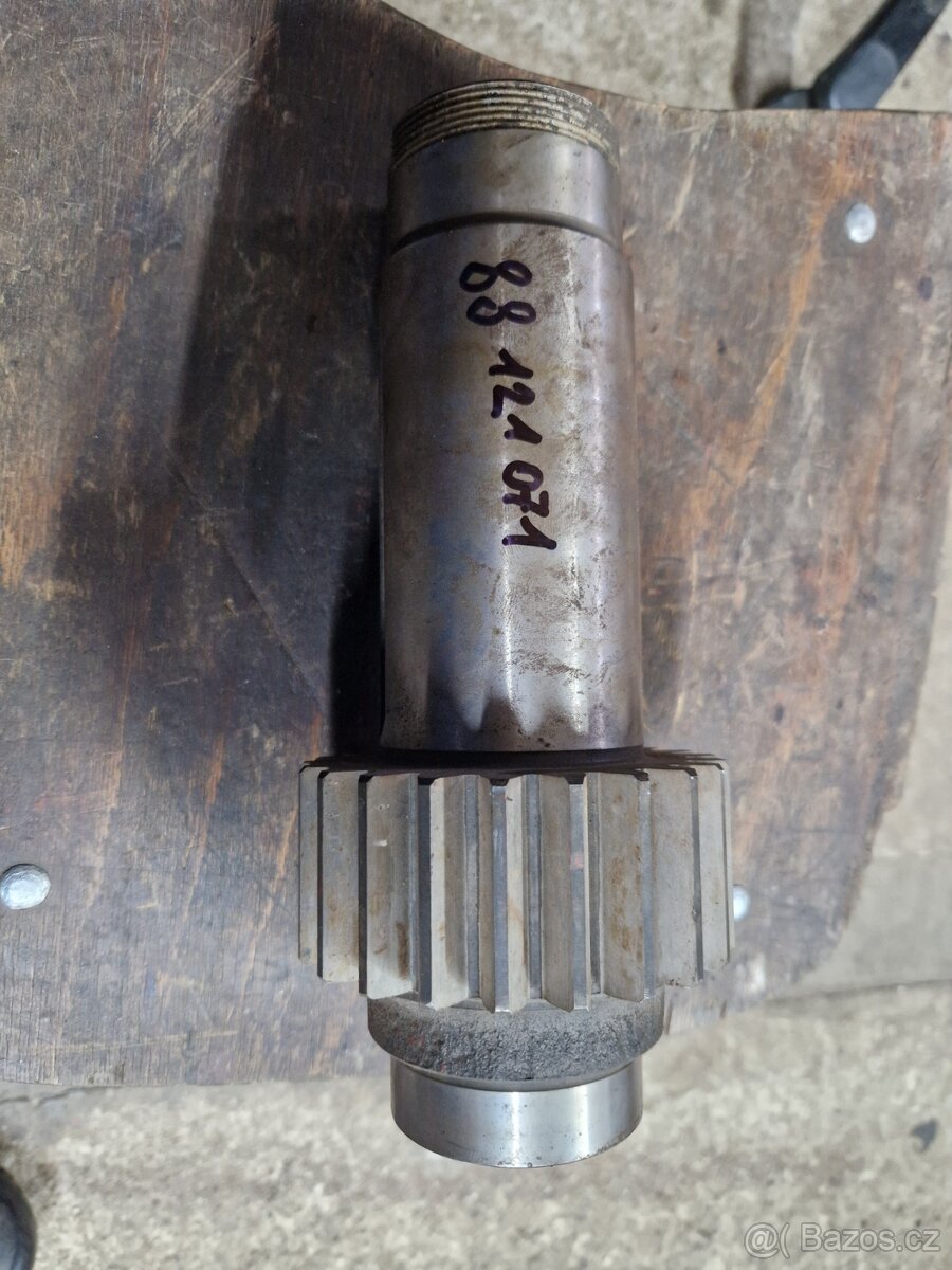 Předlohový hřidel Zetor crystal