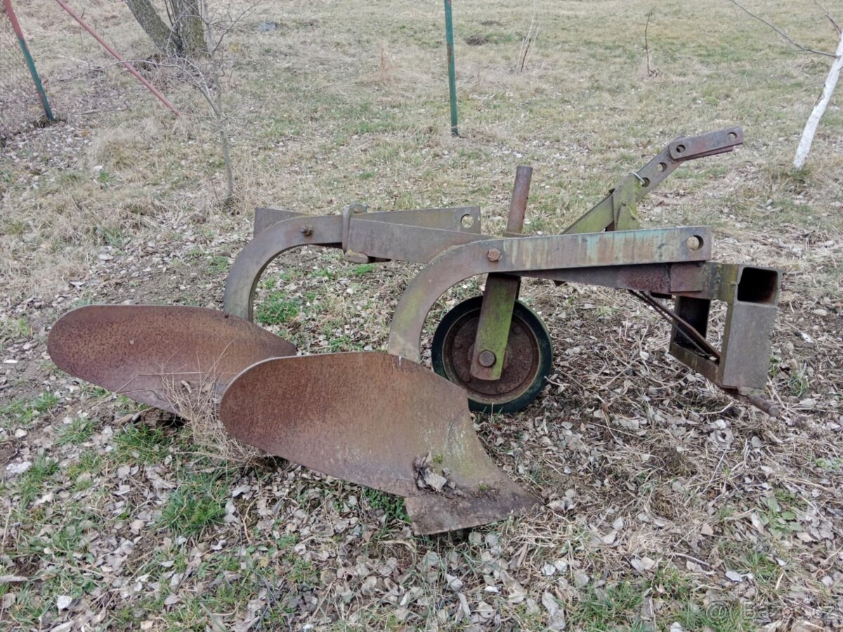 Pluh za traktor