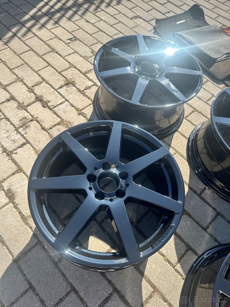 TOP: Sada R18 ALU kol Mercedes-Benz AMG 5x112
