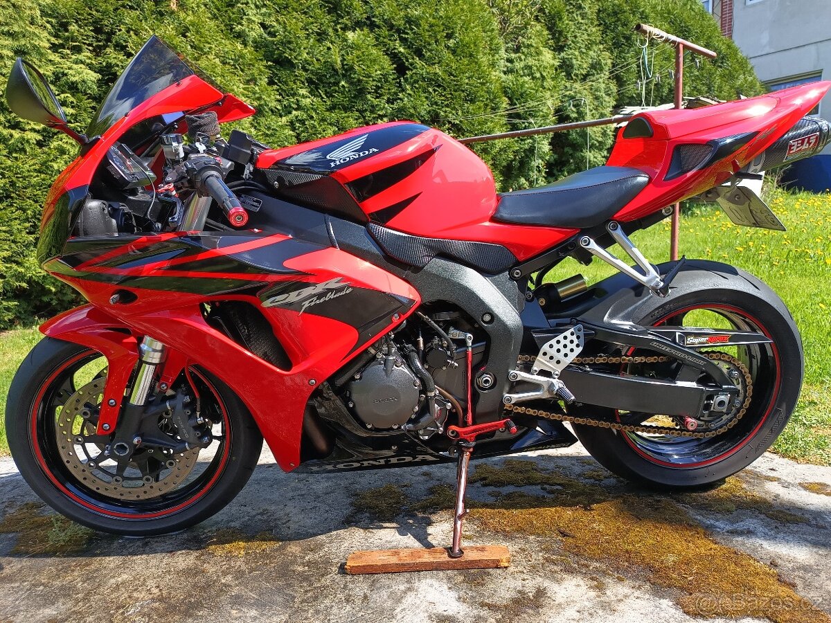 Honda CBR 1000RR SC57