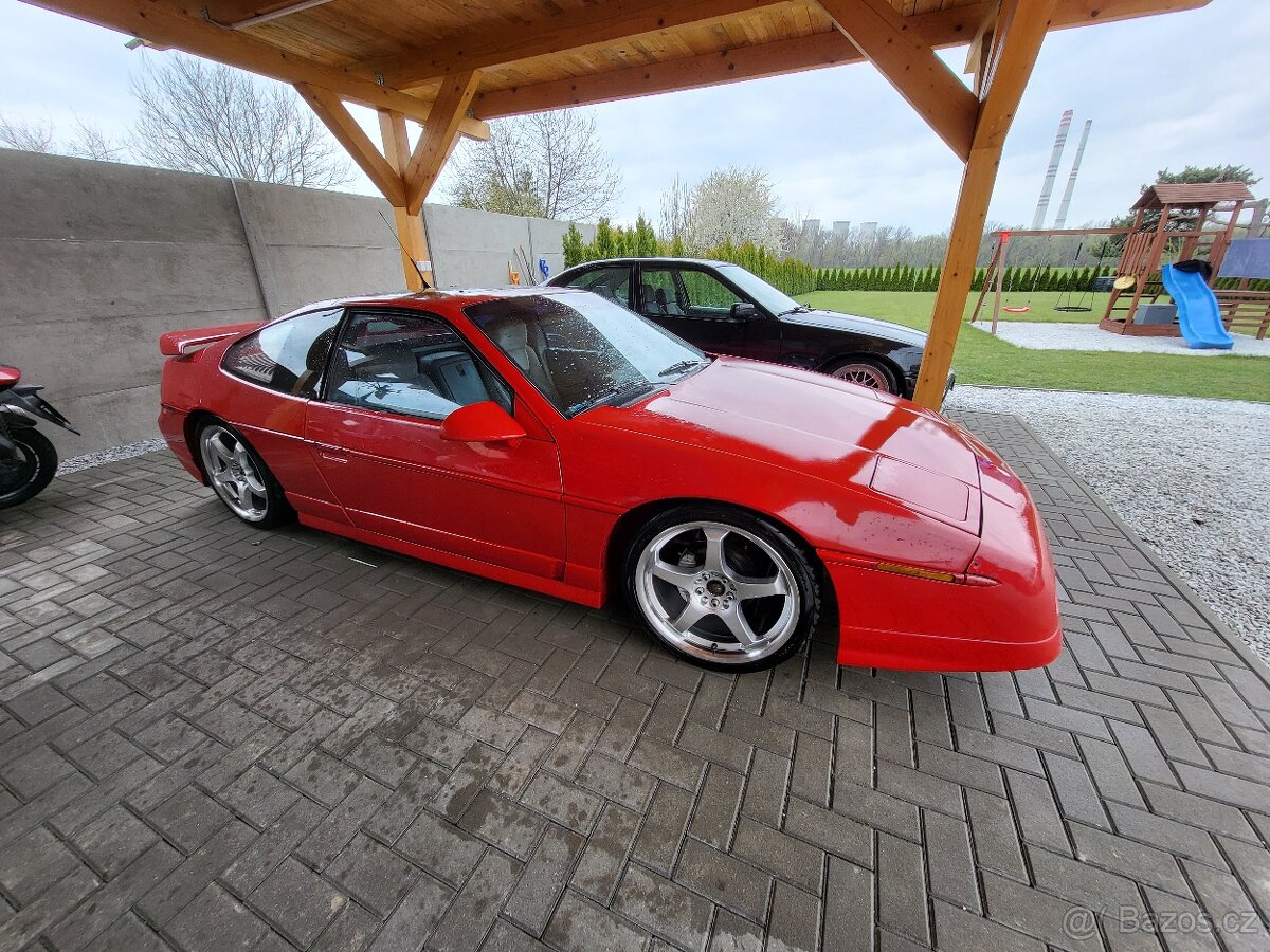 Pontiac Fiero GT