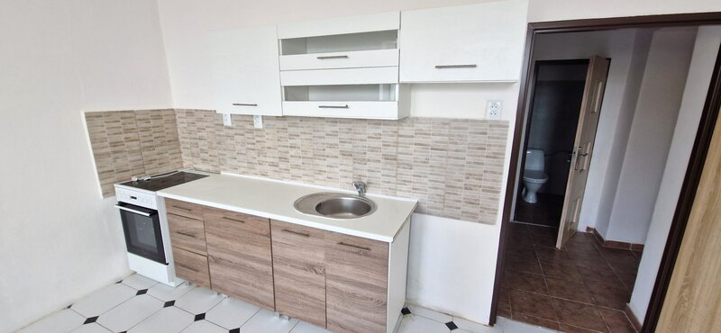 Pronájem bytu 3+1, po porekonstrukci, 80 m2, Liberec - Růžod