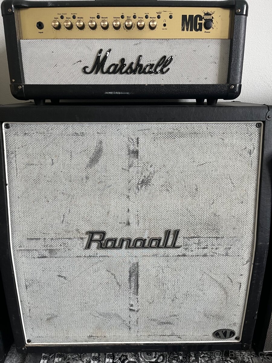 Kytarový reprobox Randall RS412XL