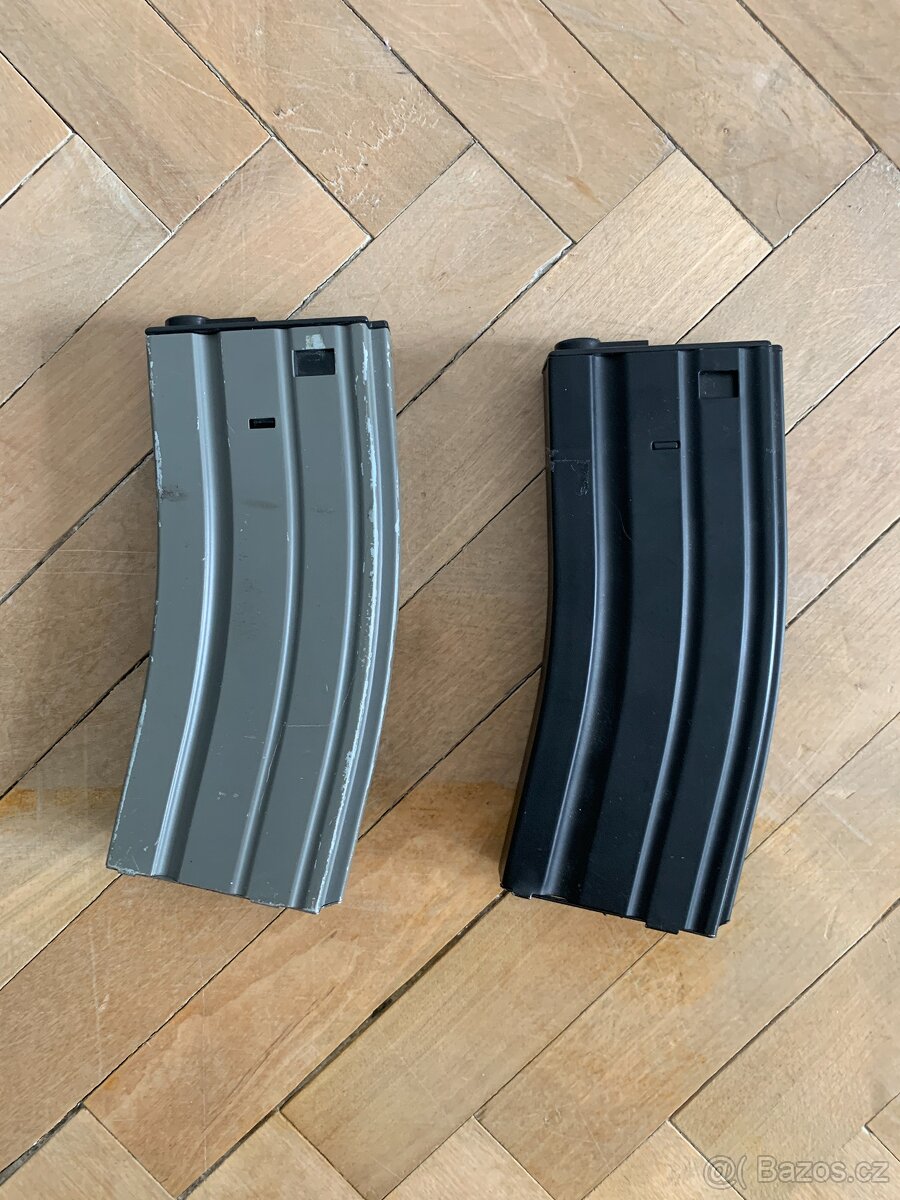 2x M4 airsoft zásobník Hi-Cap 300BB