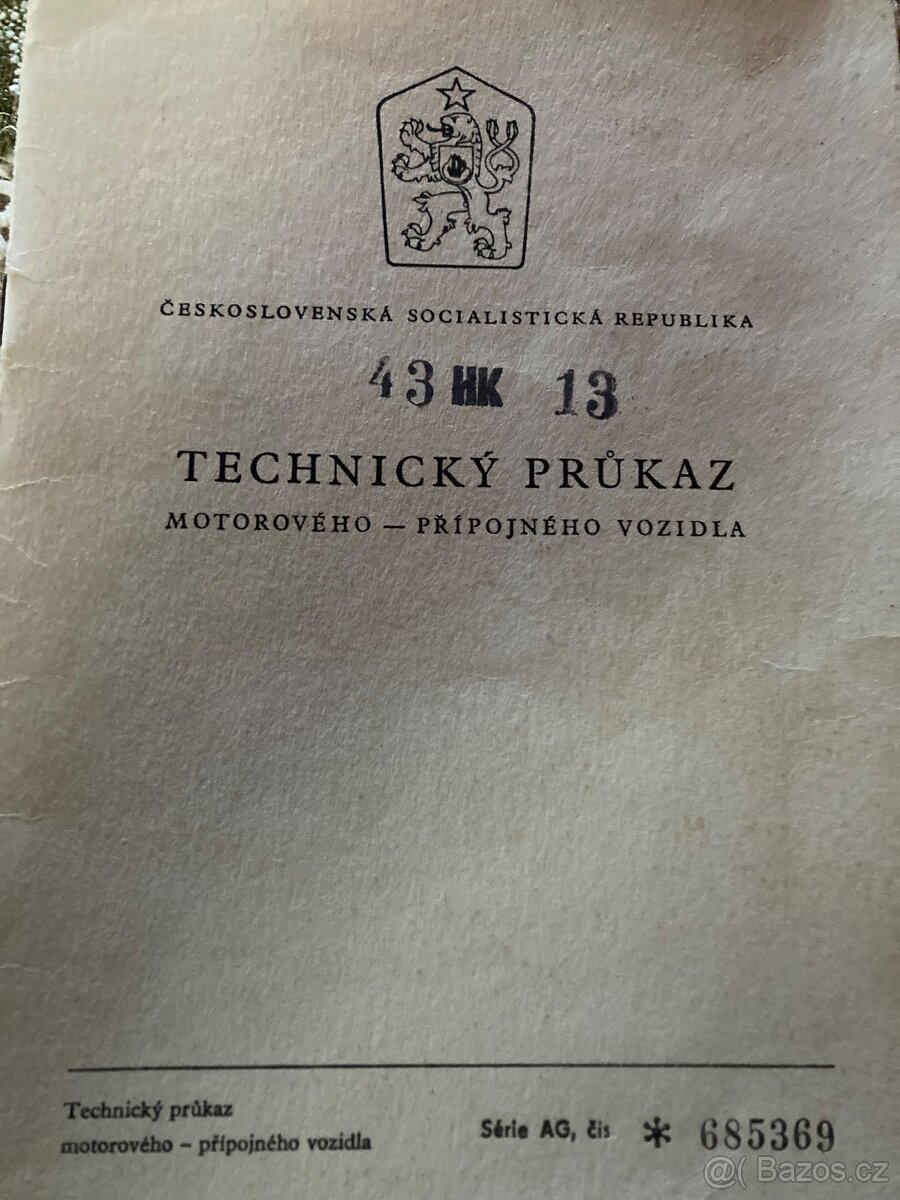 Vlek za osobní auto