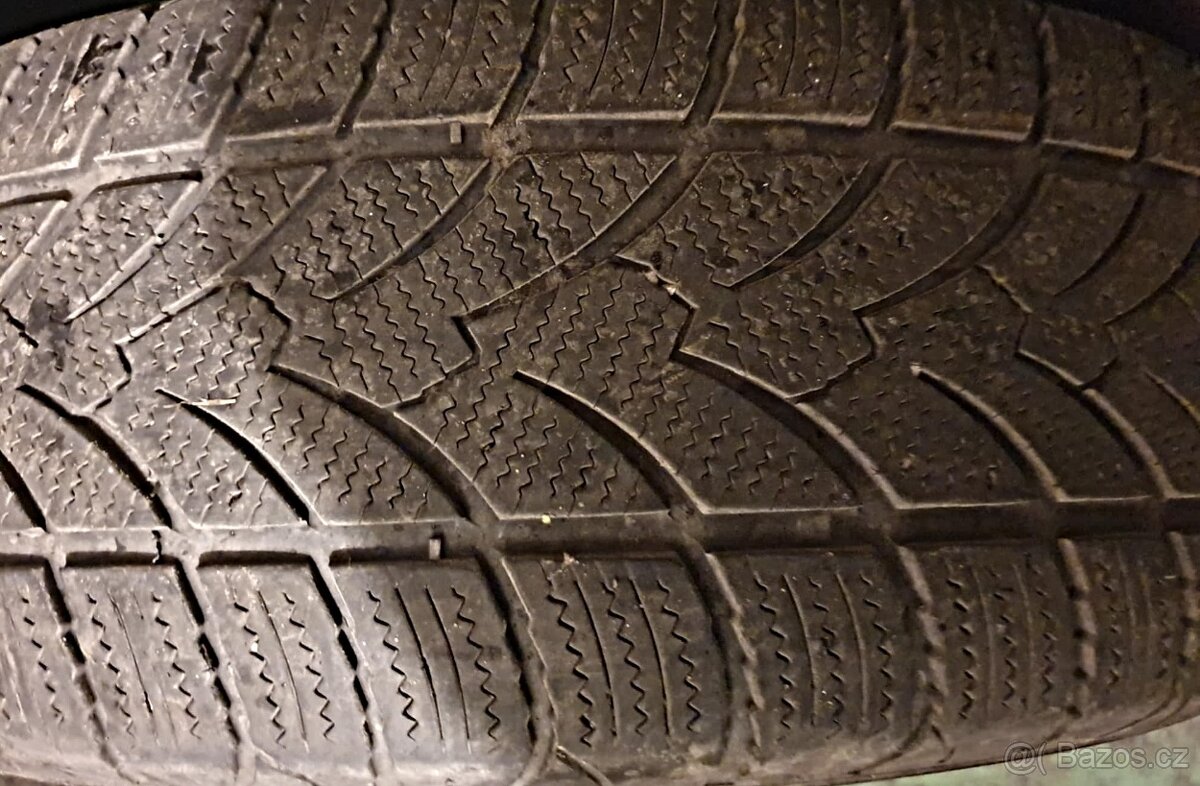 PNEU 225/60/17,ZIMNI,4KS,VZOREK 5,5 A 6,5MM