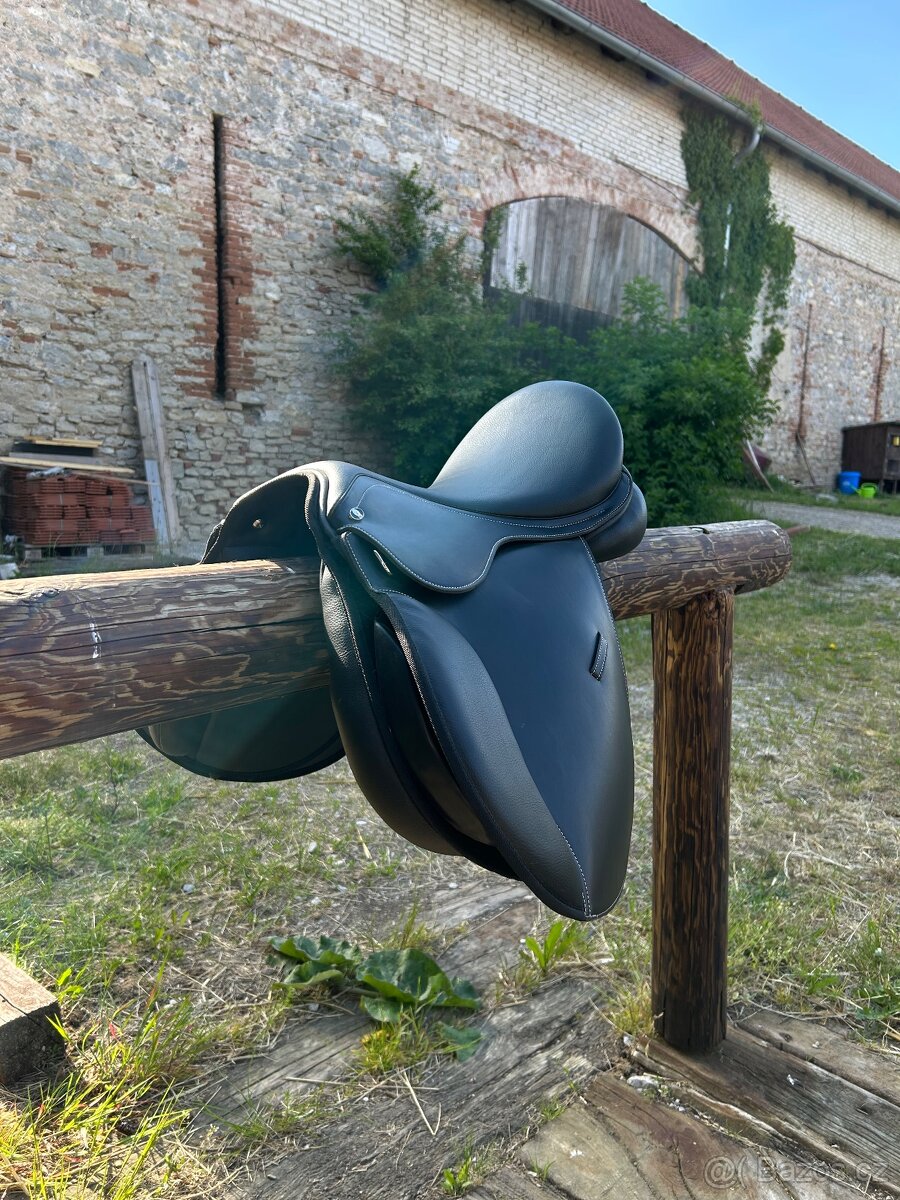 Všestranné sedlo WINTEC 500 Hart, vel: 17,5”