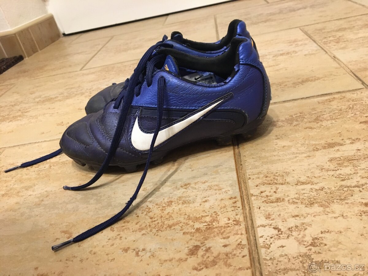 Kopačky Nike vel.33