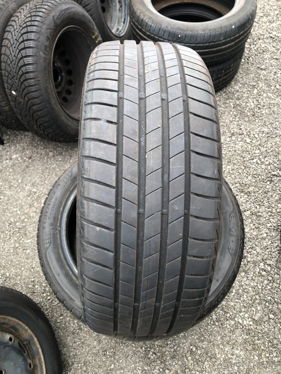 PRODÁM 2 KUSY LETNÍCH PNEU PIRELLI CINTURATO P7