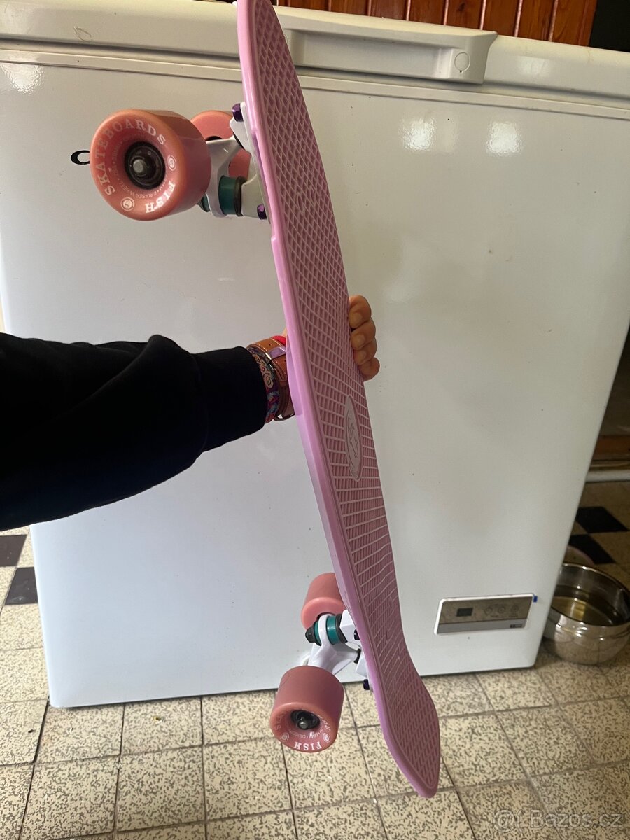 Fish skateboards cruiser