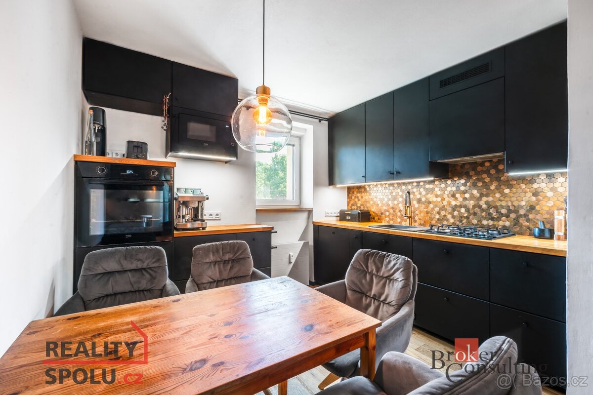 Prodej, byty/3+1, 74 m2, nám. B. Martinů, 69501 Hodonín, Hod