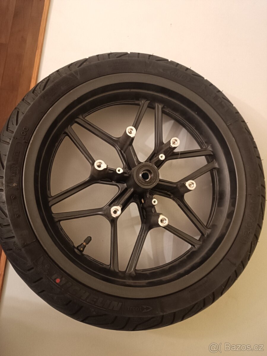 Honda Forza 125/300/350 přední kolo
