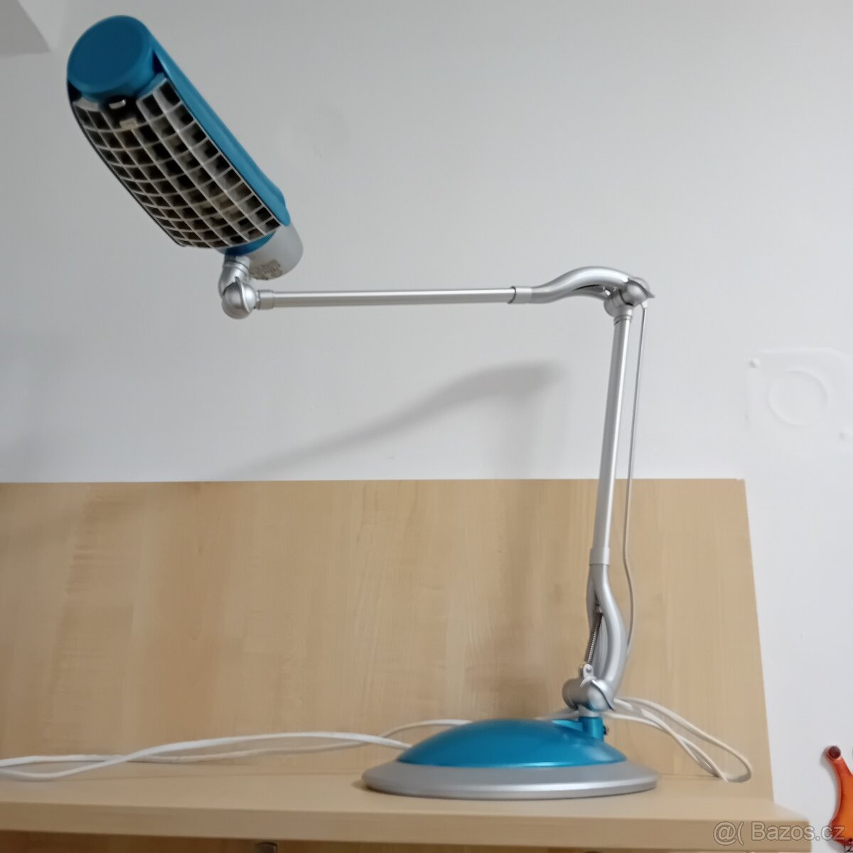 1x  stolni  svetlo TCM