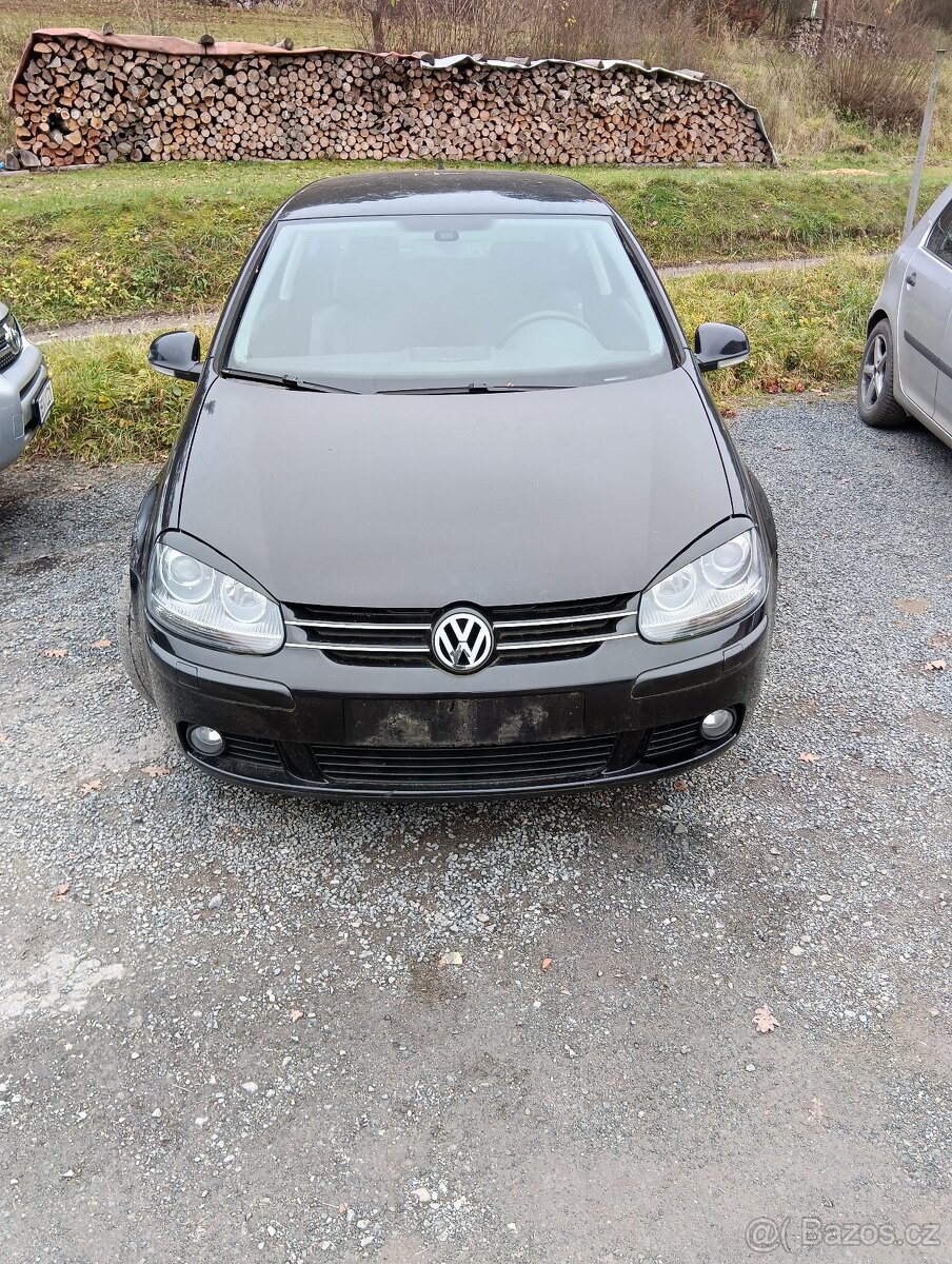 Volkswagen golf V