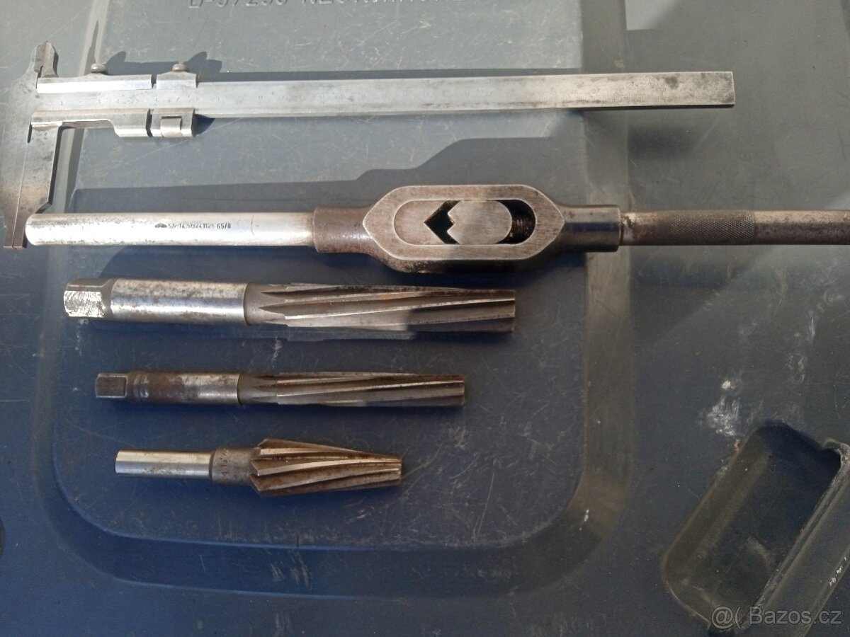 Posuvné měřítko Somet,frézky,vratidlo