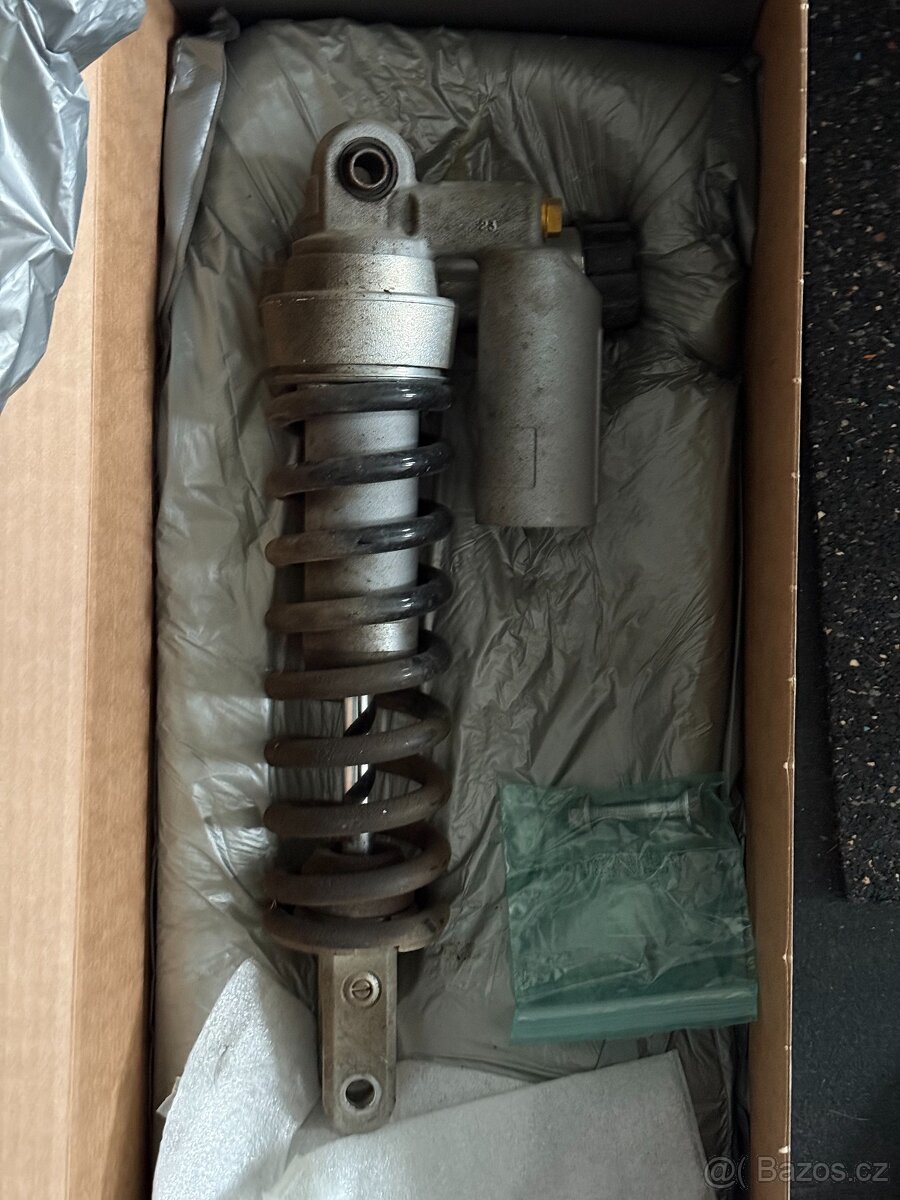 Tenere 700 2023 zadni tlumic