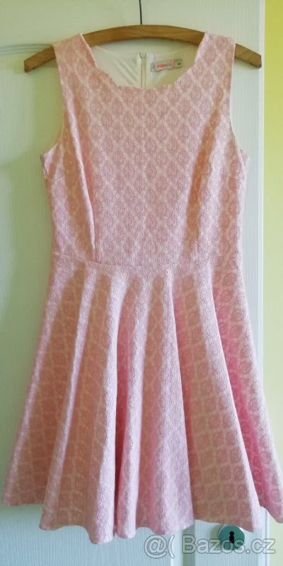 Šaty vel. S